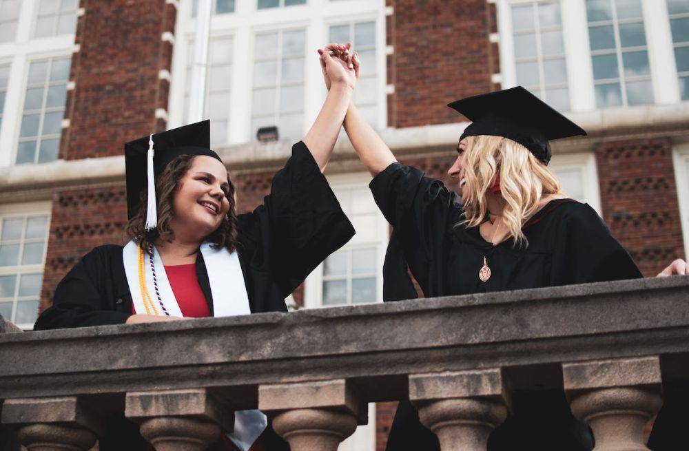 ilustrasi wisuda (pexels.com/Garret Schappacher)