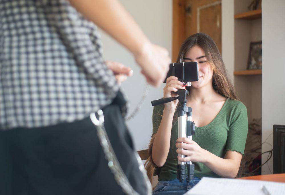 ilustrasi membuat vlog (pexels.com/Kampus Production)