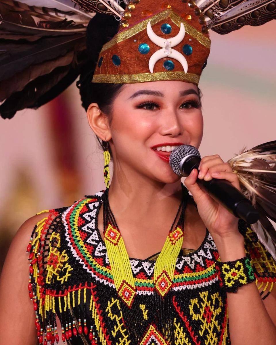 Potret Finalis dari Asia di Opening Ceremony Miss World ke-71 (Instagram.com/missworld)