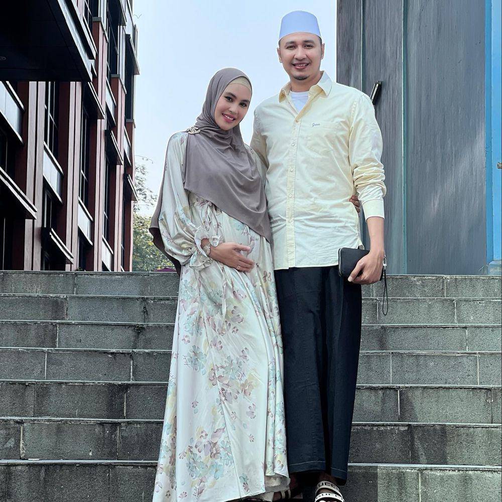 OOTD couple Kartika Putri dan Habib Usman (instagram.com/kartikaputriworld)