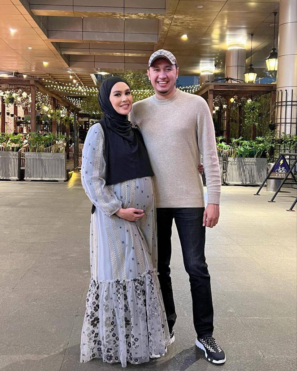 OOTD couple Kartika Putri dan Habib Usman (instagram.com/kartikaputriworld)