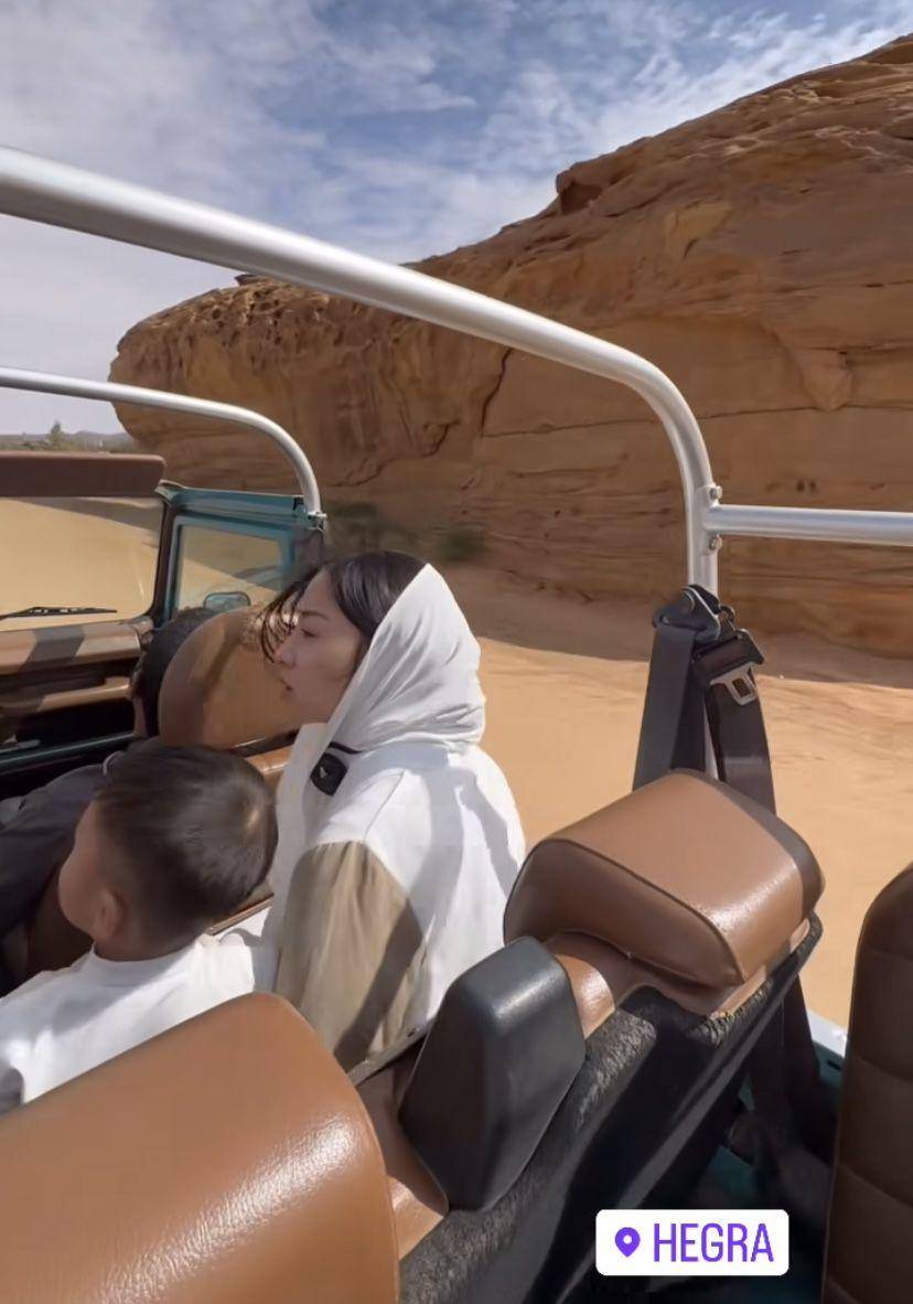 potret Nikita Willy berkunjung ke Al Ula usai jalani ibadah umrah (Instagram.com/yorafebrina)