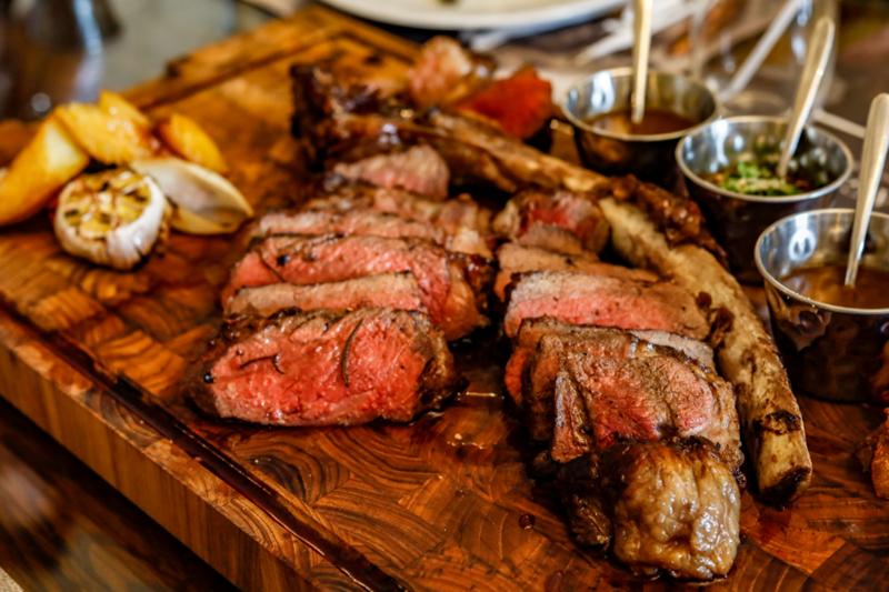[QUIZ] Pilih Daging Sapi atau Daging Babi, Kami Tahu Makanan Favoritmu!