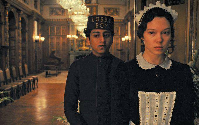 Tony Revolori dan Léa Seydoux dalam film The Grand Budapest Hotel. (dok. Searchlight Pictures/The Grand Budapest Hotel)