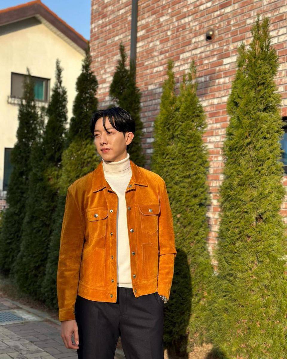 Lee Jung Shin (instagram.com/leejungshin91)
