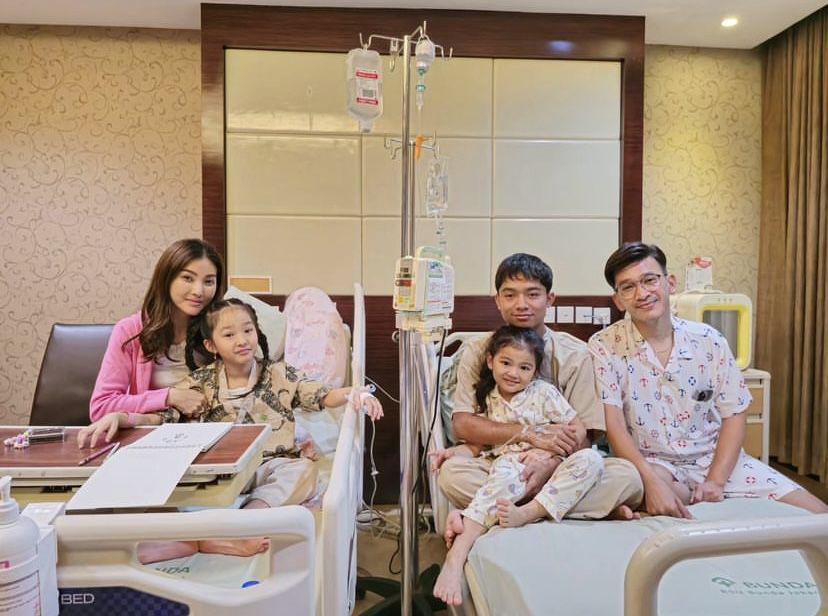 8 Potret Kondisi Terkini Betrand Peto dan Thalia Usai Dilarikan ke RS