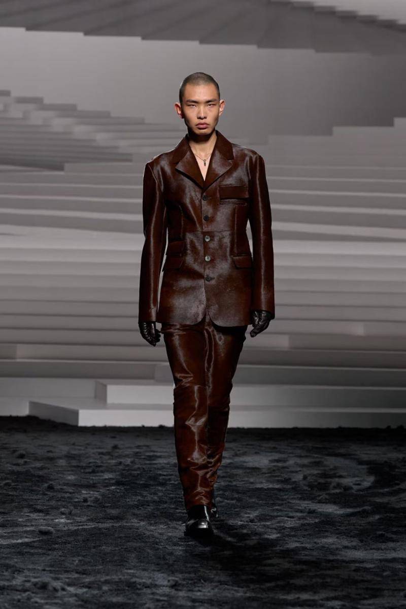 Versace F/W '24 di Milan Fashion Week 2024 (dok. Versace)