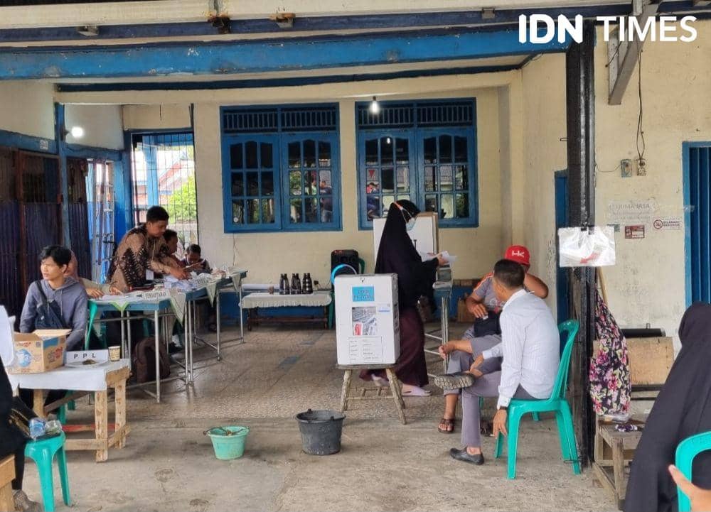Pemilihan Suara Lanjutan di TPS 22 Sei Lais Palembang (IDN Times/Rangga Erfizal)