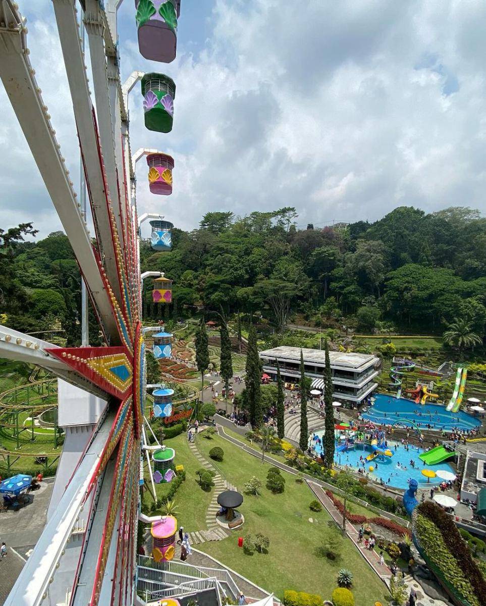 Taman Rekreasi Selecta Malang (instagram.com/olifiofio)