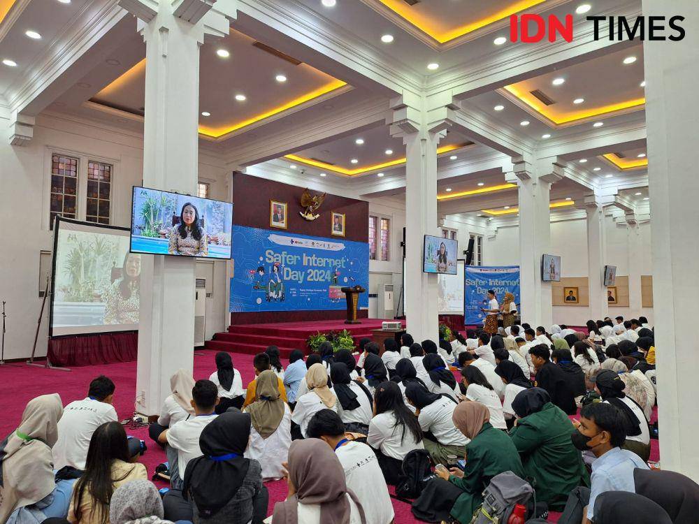 agenda Puncak Perayaan Internet Safer Day di Kemenko PMK, Jakarta Pusat, Sabtu (24/2/2024). (IDN Times/Lia Hutasoit)
