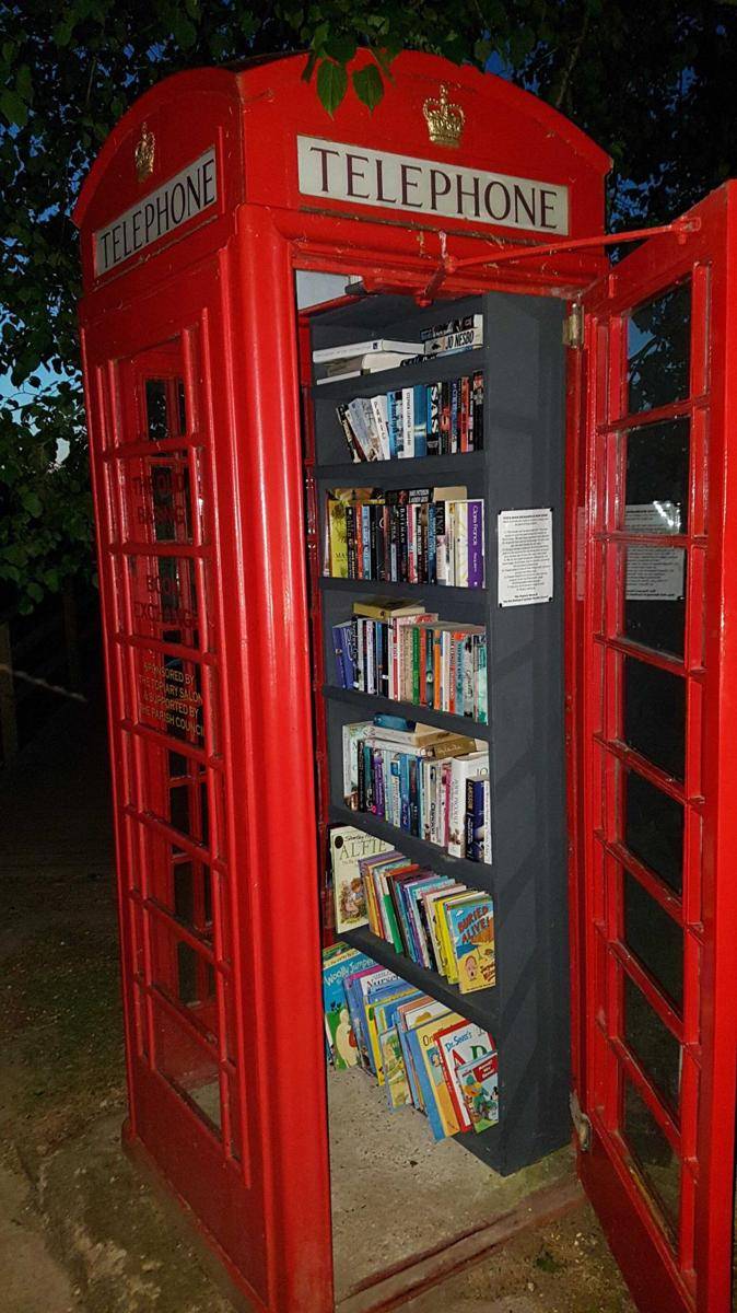 potret hal unik di perpustakaan publik (reddit.com/user/RooR_)