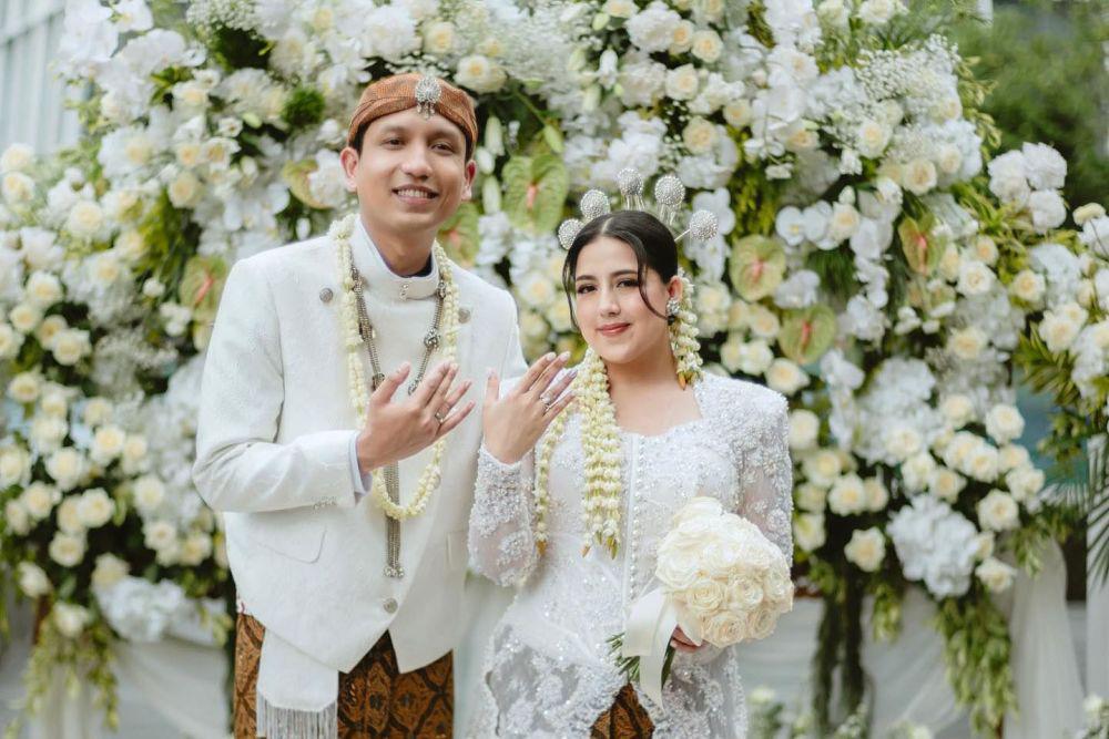 Nessie Judge Resmi Menikah, Selamat!