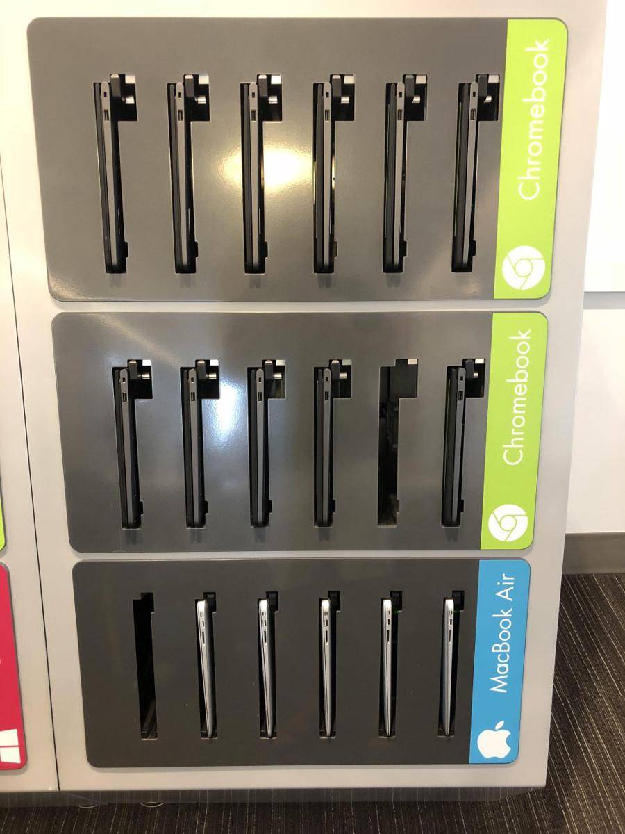 potret hal unik di perpustakaan publik (reddit.com/r/mildlyinteresting)