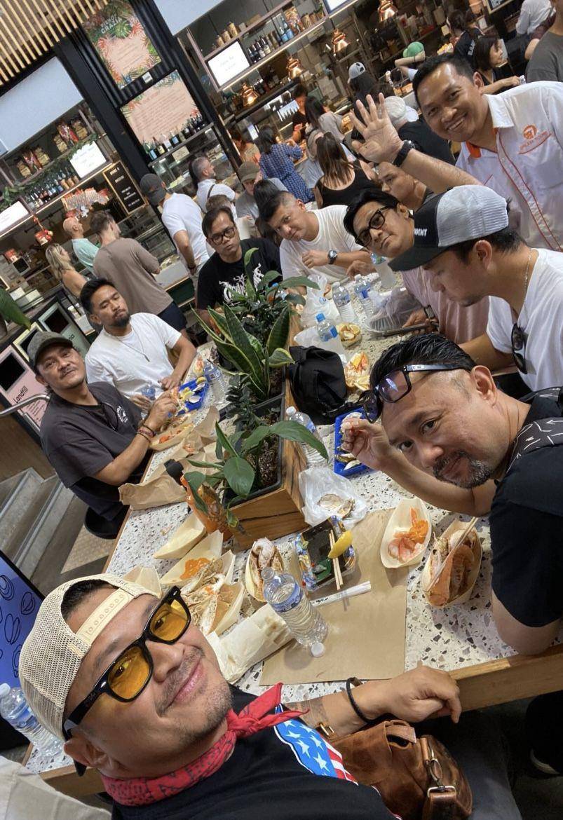 potret The Prediksi touring di Melbourne (Instagram.com/andreastaulany)