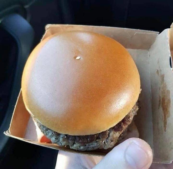 potret hal kocak tentang burger (reddit.com/user/Jacob__Crozier)