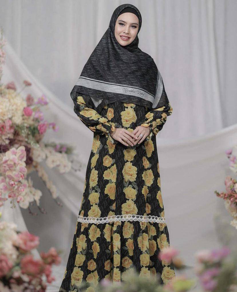 permintaan maaf Kartika Putri (Instagram.com/kartikaputriworld)