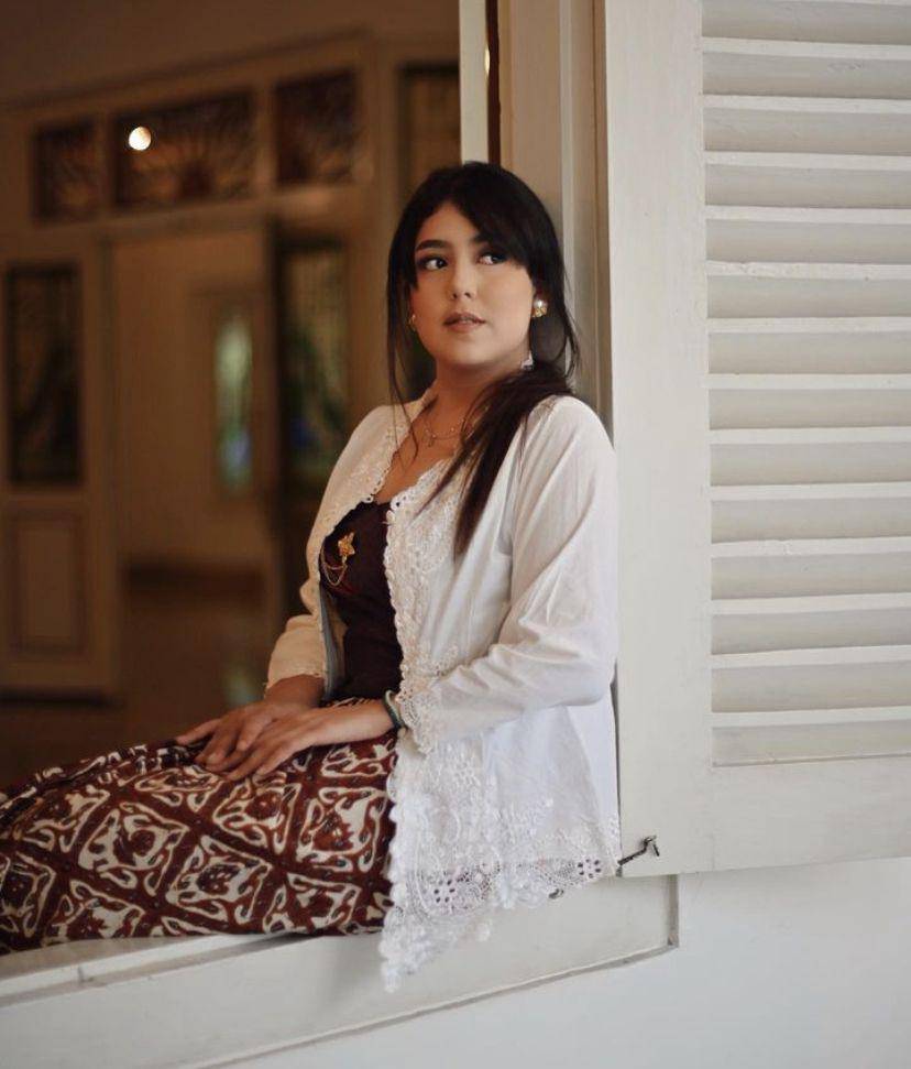 biodata dan profil Nessie Judge (Instagram.com/nessiejudge)