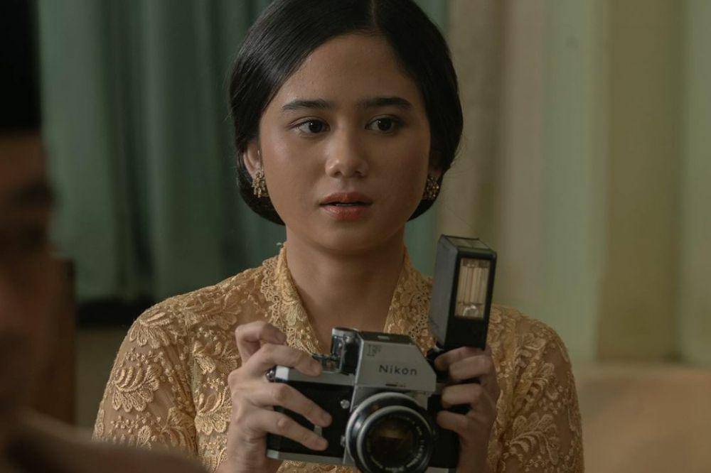 Tissa Biani di series Gadis Kretek (dok. BASE Entertainment/Gadis Kretek)