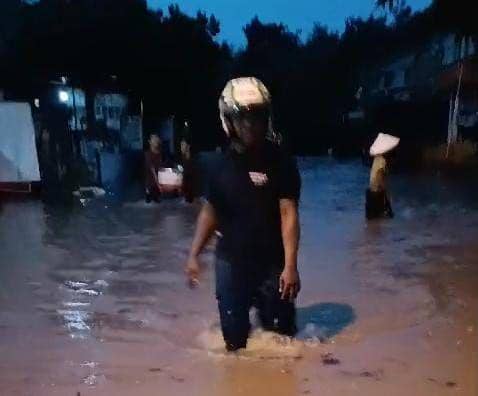 Hujan Deras di Ngawi Sebabkan Banjir dan Longsor
