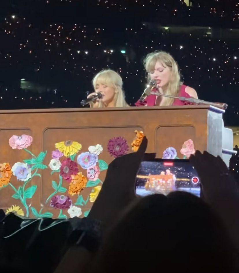 momen Sabrina Carpenter duet lagu White Horse dengan Taylor Swift (instagram.com/sabrinacarpenter)