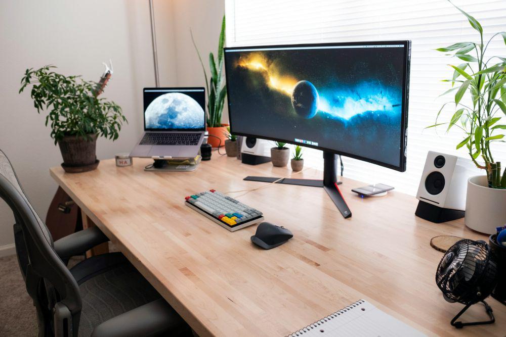 8 Monitor Ultrawide Terbaik untuk Gaming 2024, Mulai Rp3 Jutaan