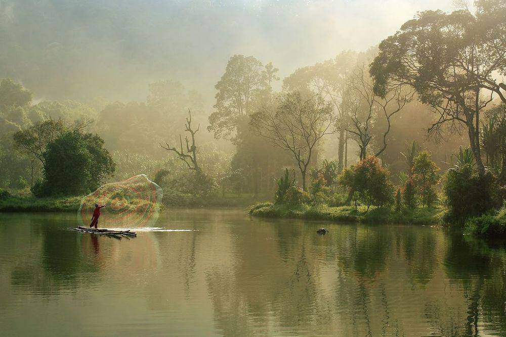 Danau Situ Gunung (commons.wikimedia.org/Kerildoank)