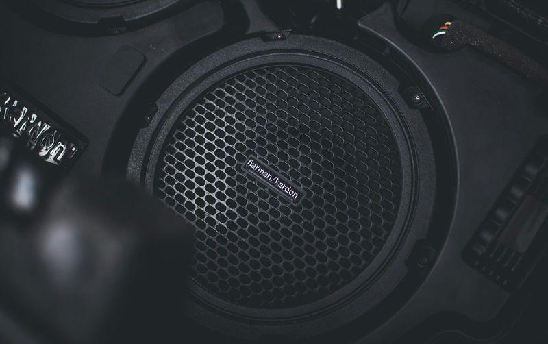 7 Rekomendasi Speaker Mobil Terbaik 2024, Ada JBL hingga Sansui