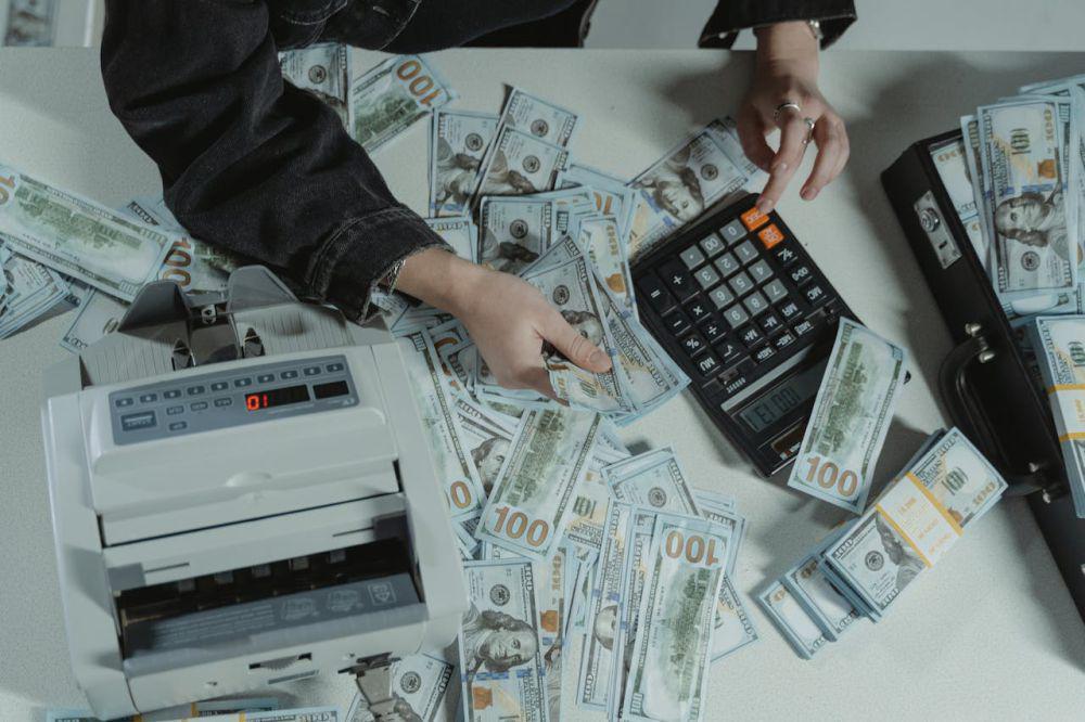 5 Tanda Kamu Mengalami Money Disorder, Mendewakan Uang