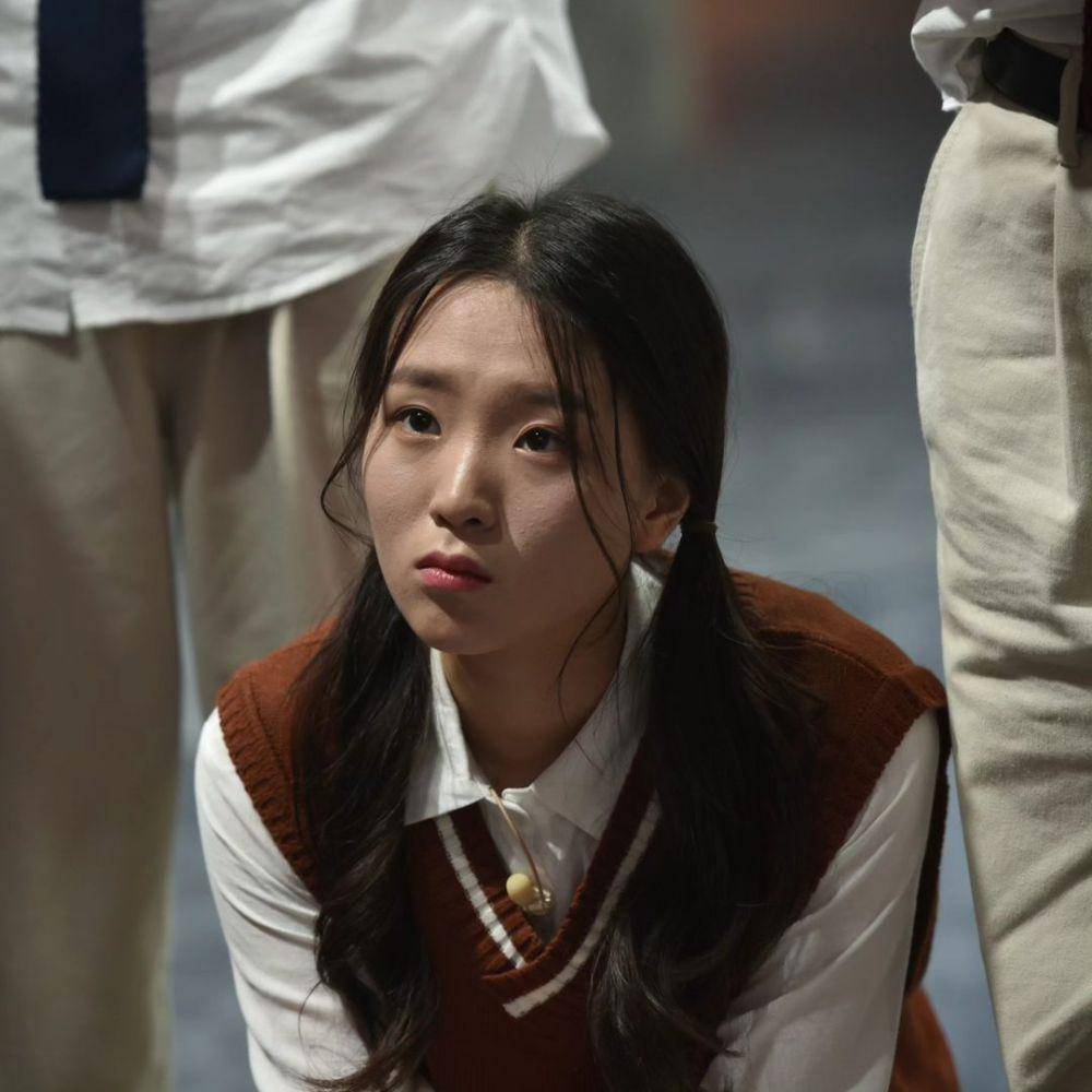 Lee Ji Soo (instagram.com/facile.eau)