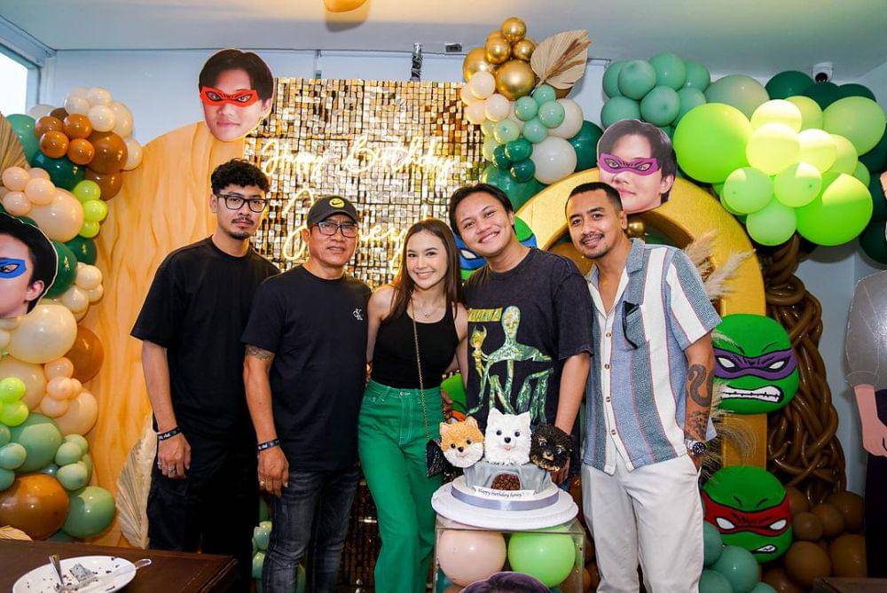 potret ultah Rizky Febian ke-26 (instagram.com/rizkyfbian)