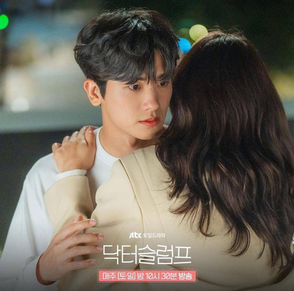 Park Hyung Sik di drama Doctor Slump (instagram.com/jtbcdrama)