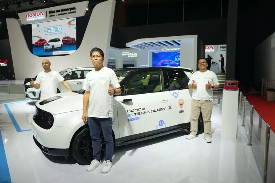 Modal Rp150 Ribu Bisa Keliling Jakarta Naik Mobil Listrik Honda