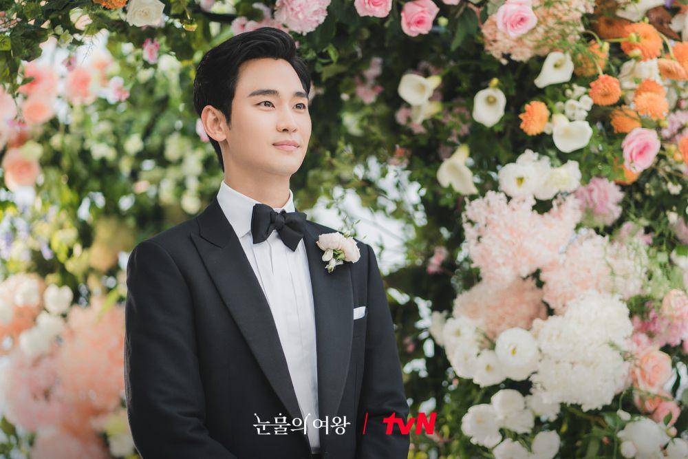 potret Kim Soo Hyun dan Kim Ji Won dalam drama Korea Queen of Tears (dok. tvN)
