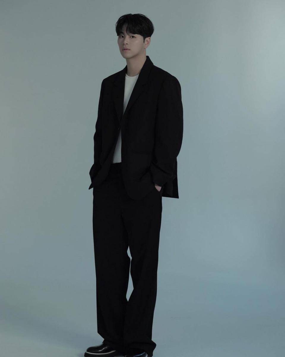 Junhoe IKON (instagram.com/juneeeeeeya)