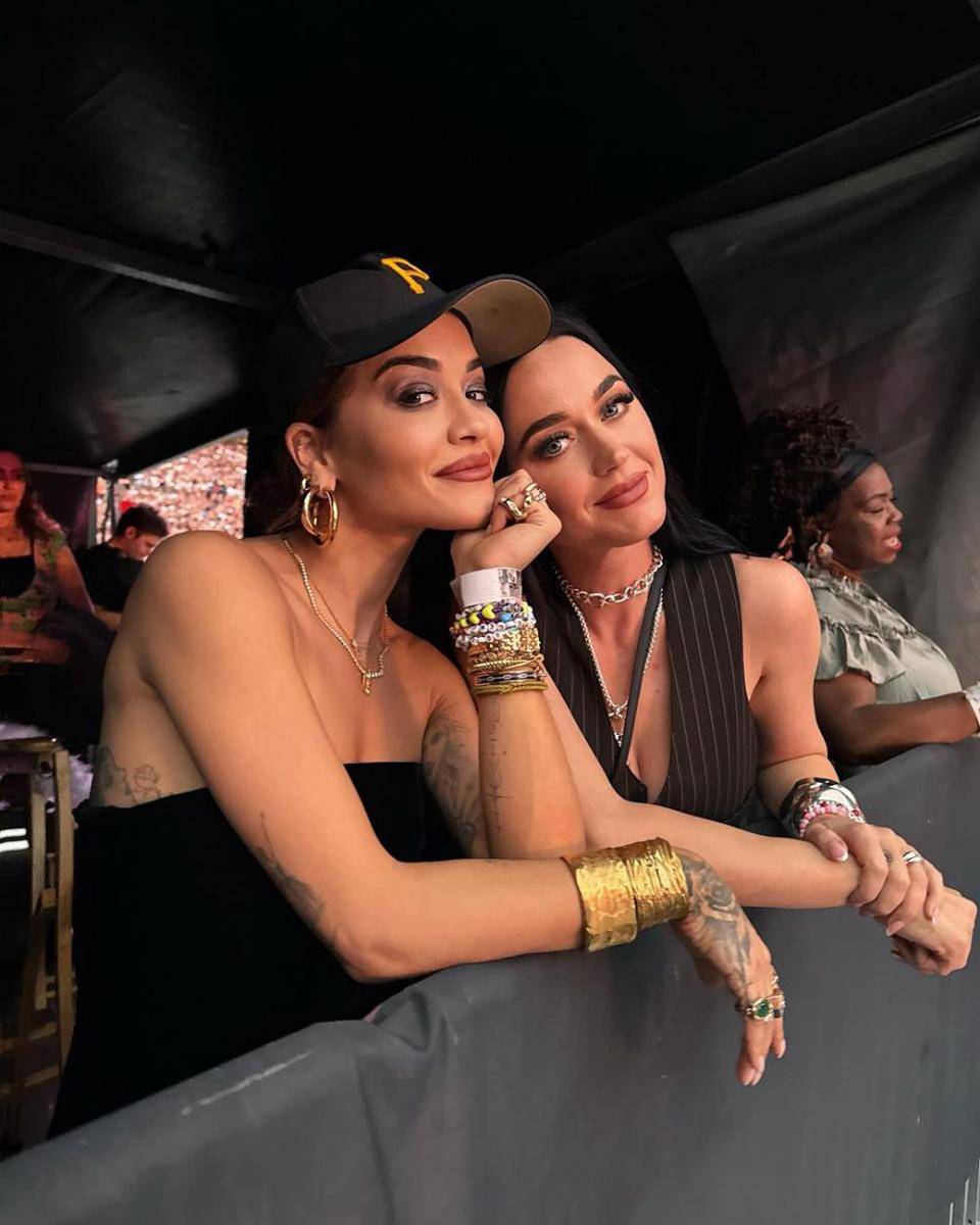 Momen Katy Perry nonton konser Taylor Swift di Sidney (instagram.com/ritaora))