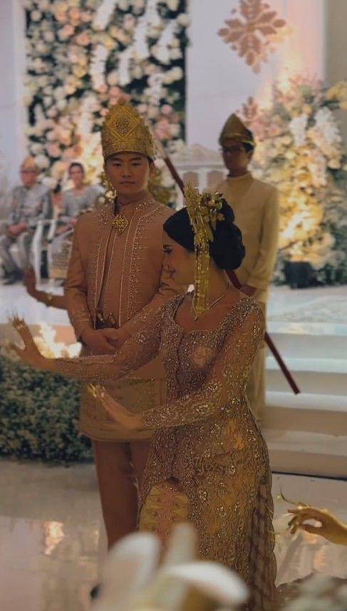 pernikahan putri Helmy Yahya (Instagram.com/redberrywedding)