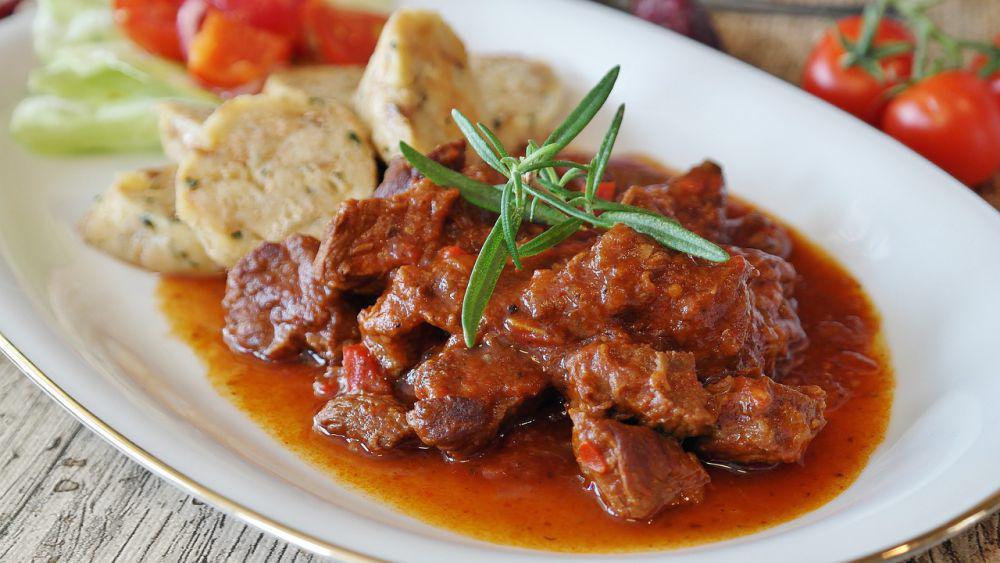 Resep Daging Balado Sambal Kemiri, Pedasnya Nyaman di Tenggorokan