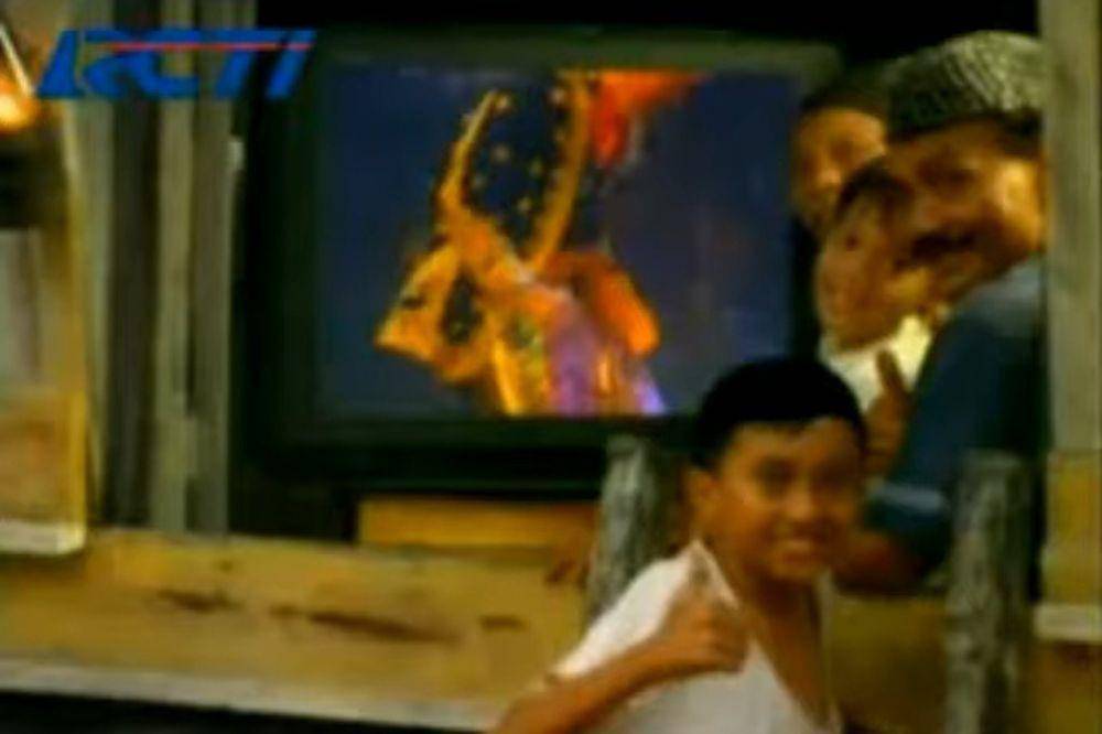 Iklan RCTI legend versi rumah gadang (dok. RCTI)
