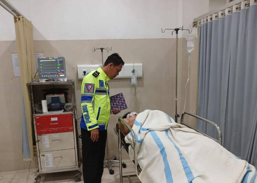 Penampakan peristiwa kecelakaan beruntung 9 kendaraan di Lampung Selatan.. (DOK. Polres Lampung Selatan).