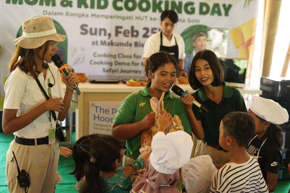 Anak-anak juga diajak mengenal ragam satwa koleksi Solo Safari. (IDN Times/Dok Humas Solo Safari)