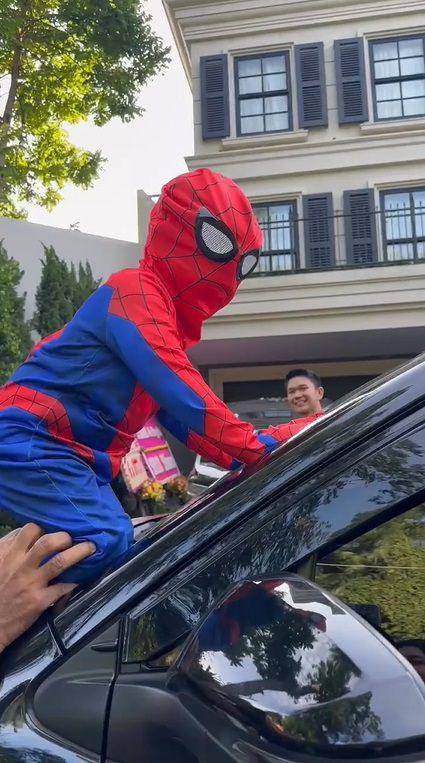 potret Cipung cosplay jadi Spiderman (instagram.com/raffinagita1717)