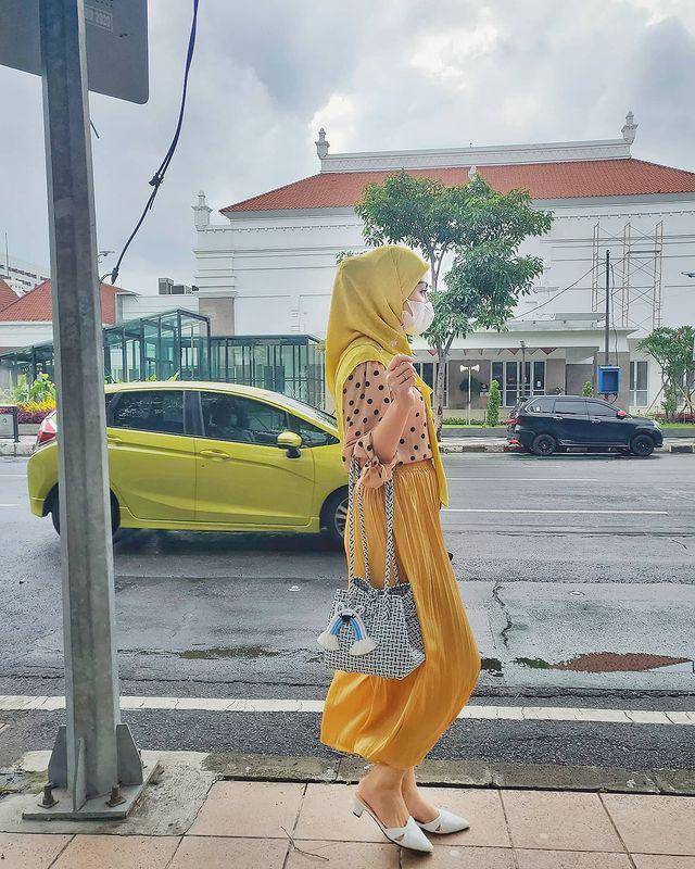 Potret OOTD Novita Hardini (instagram.com/novitamochamad)