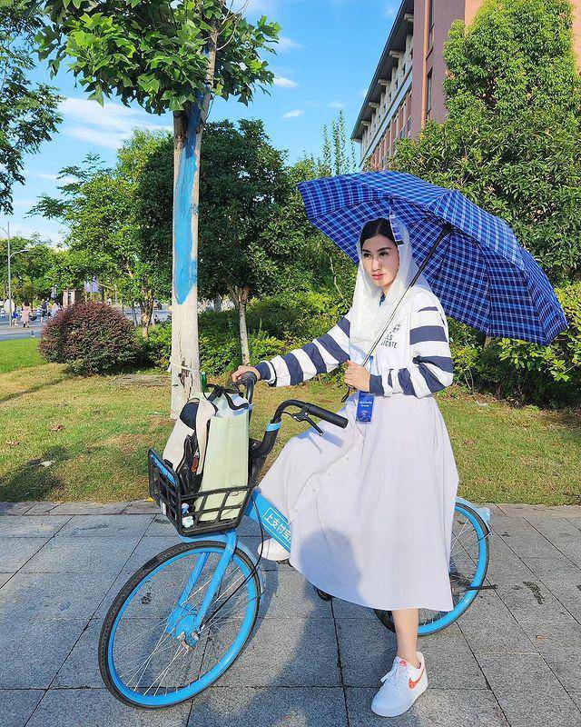 Potret OOTD Novita Hardini saat liburan di Cina (instagram.com/novitamochamad)