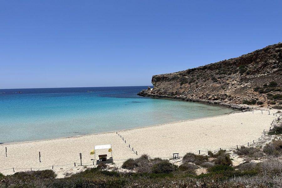Spiaggia dei Conigli, Italia (commons.wikimedia.org)