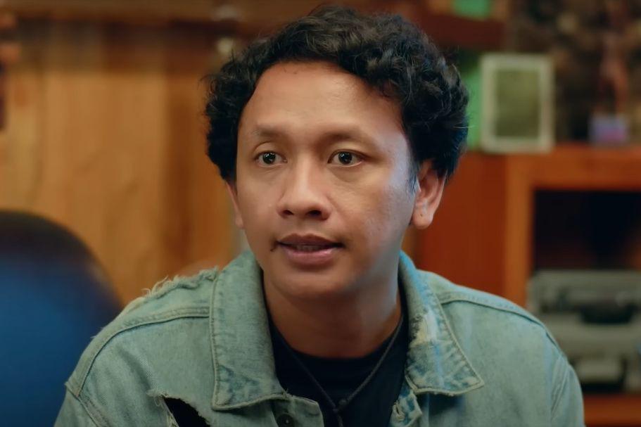 Kelebihan dan Kekurangan Film Mendung Tanpo Udan, Ada Plot Twist!