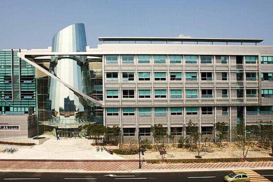 Postech (wikimedia.org)