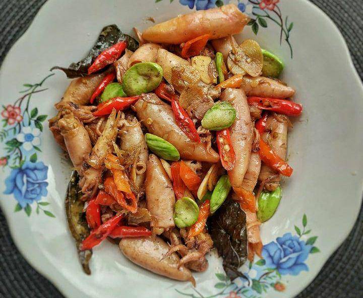 tumis cumi asin (instagram.com/effihardianti)