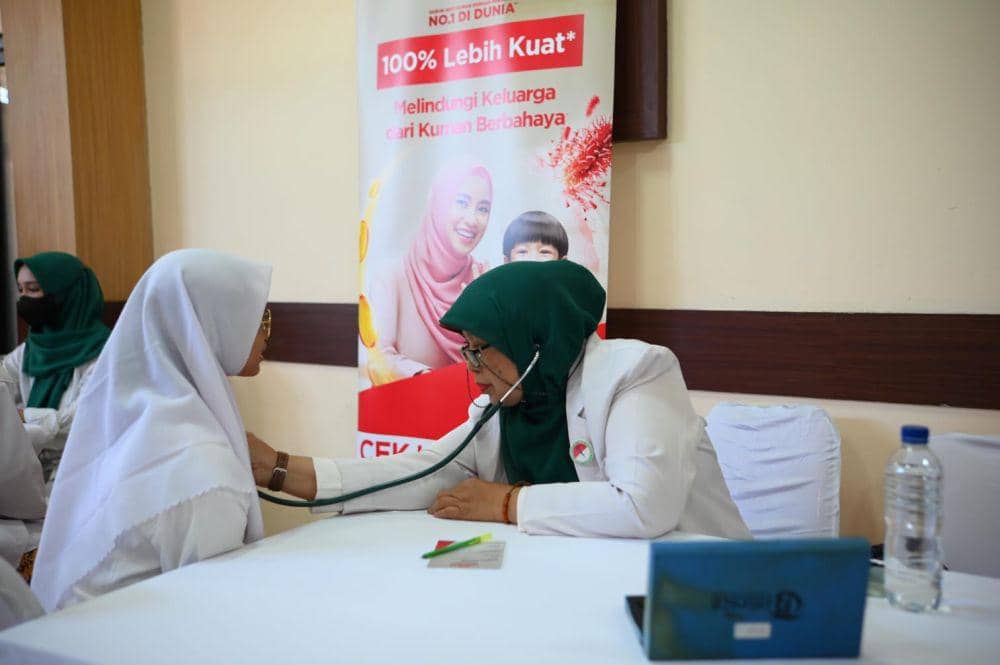PT Unilever Indonesia Tbk bersama Kemenag Jateng mengedukasi ratusan santri pola hidup bersih sehat untuk menyambut Ramadan di Semarang, Senin (26/2/2024). (dok. Unilever)