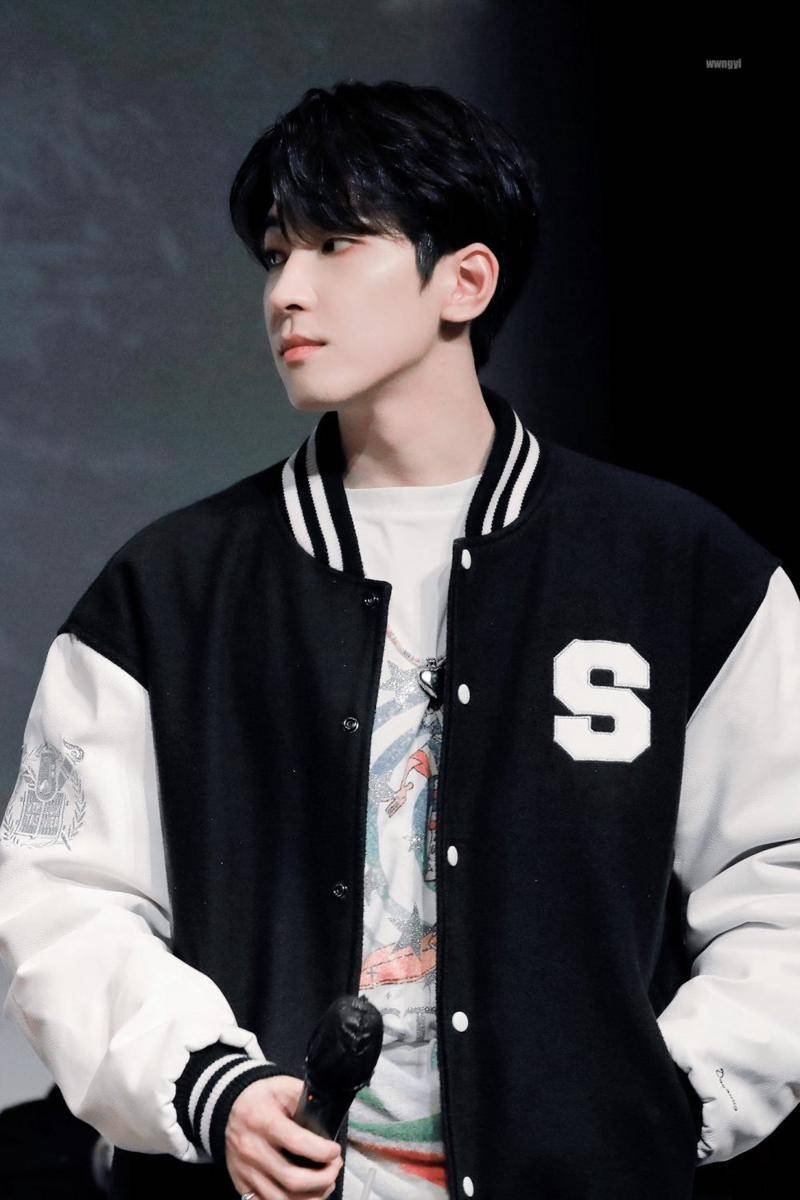 potret Wonwoo SEVENTEEN (twitter.com/WonuneunGoyangi)