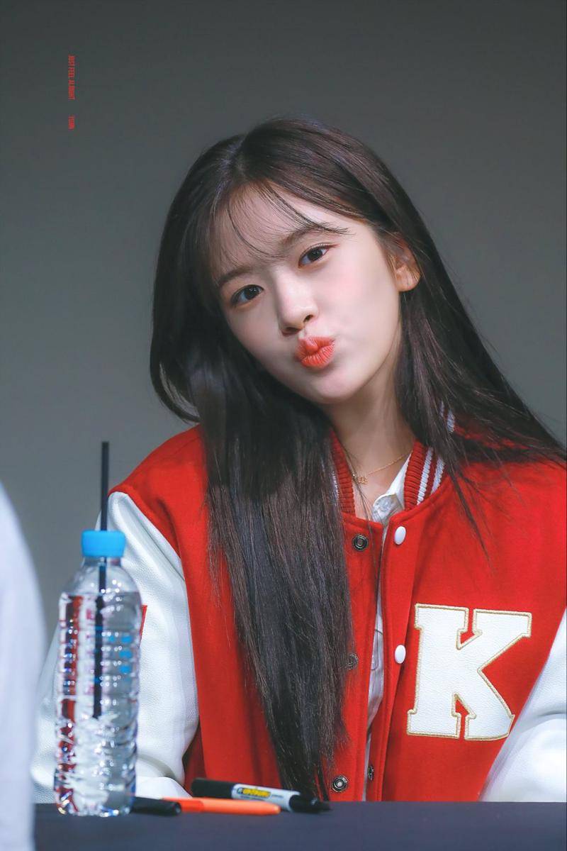 potret Yujin IVE (twitter.com/Yujin0901_)
